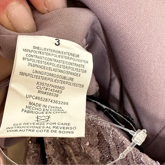 SPEECHLESS Junior Girls Pro Sequined Cut Out Sleeveless Halter Prom Gown Size 3 - Picture 10 of 11